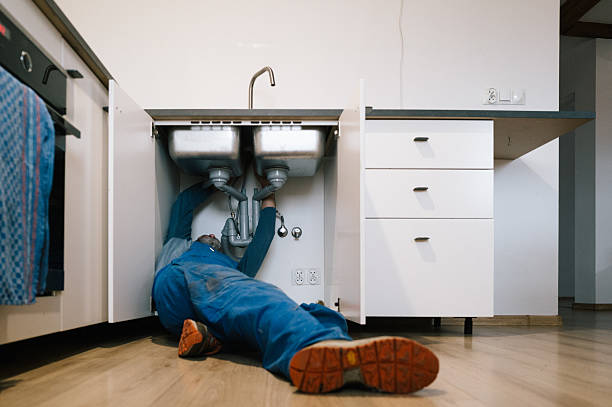 Professional Leak Detection technician working in Tygh Valley, OR
